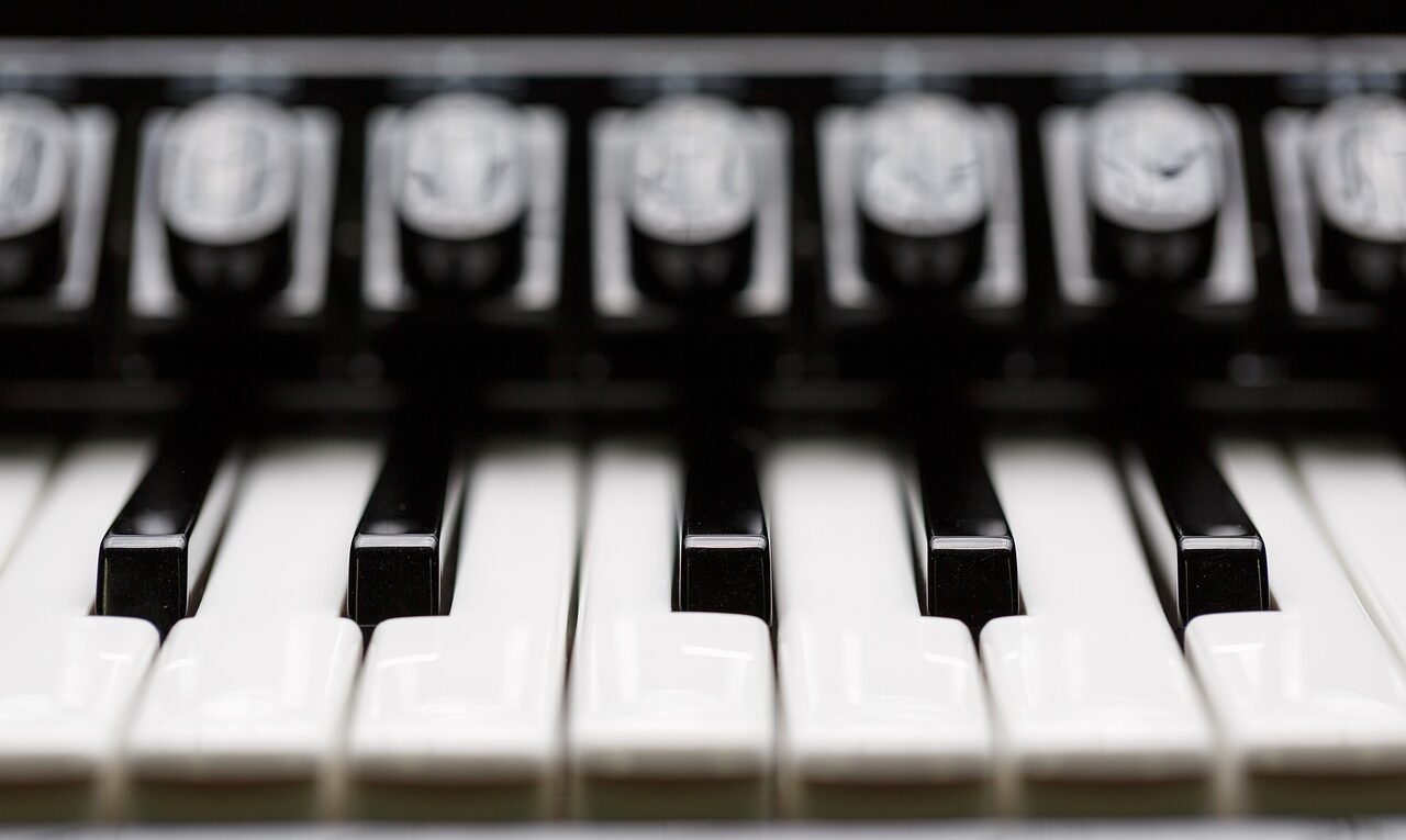 keys, accordion, piano-6090560.jpg